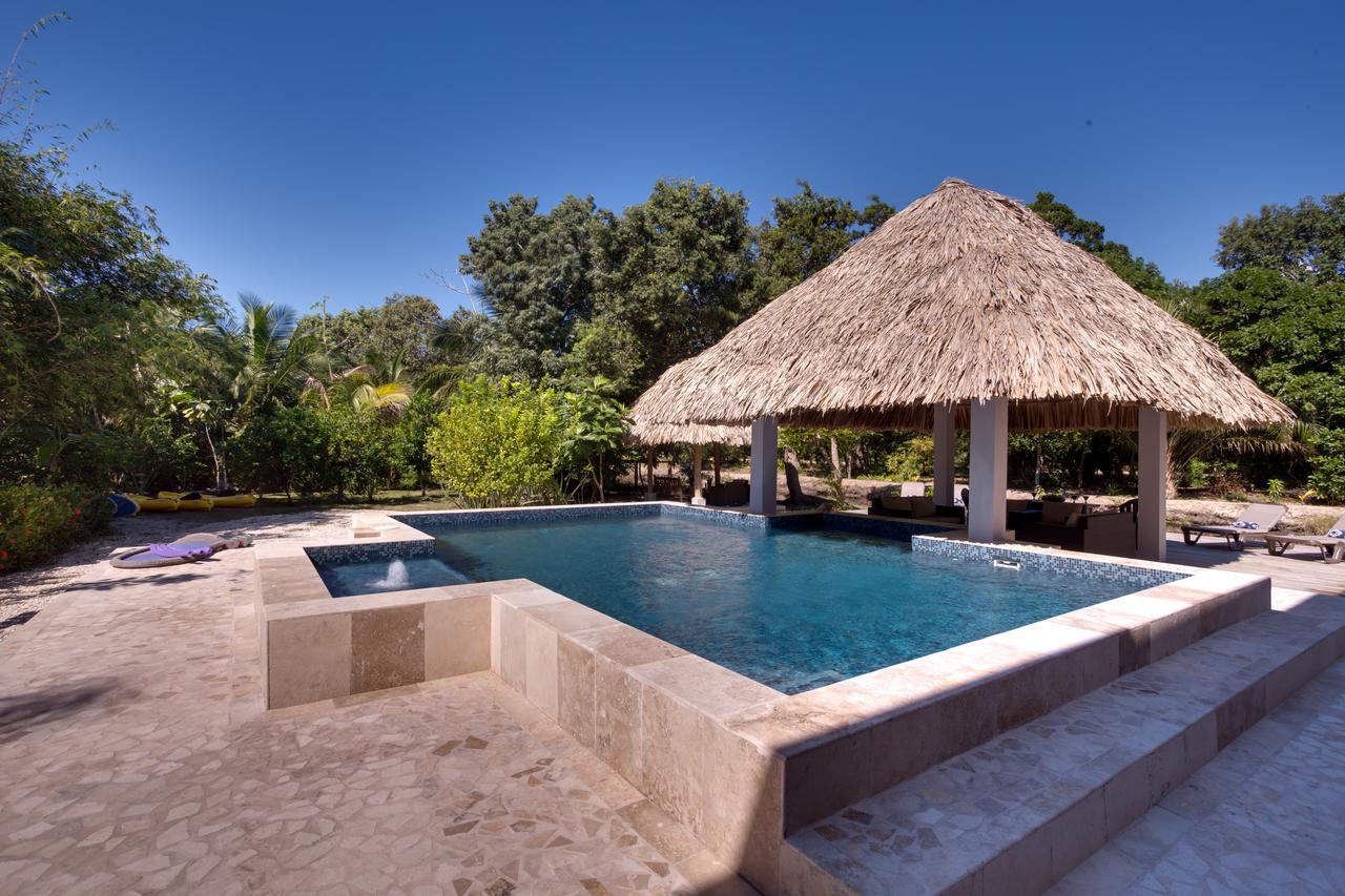 Bayshore Bijou Suites Maya Beach Extérieur photo